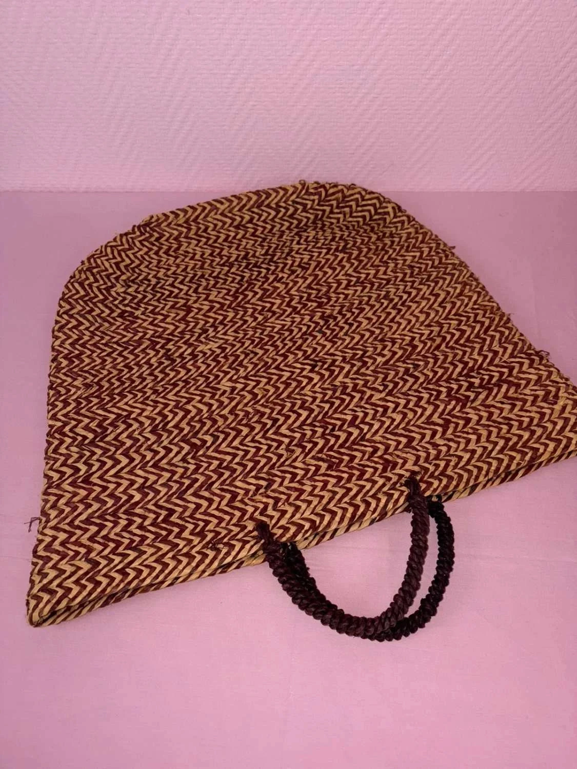 Little-used soeur straw bag rarely seen – photo 3